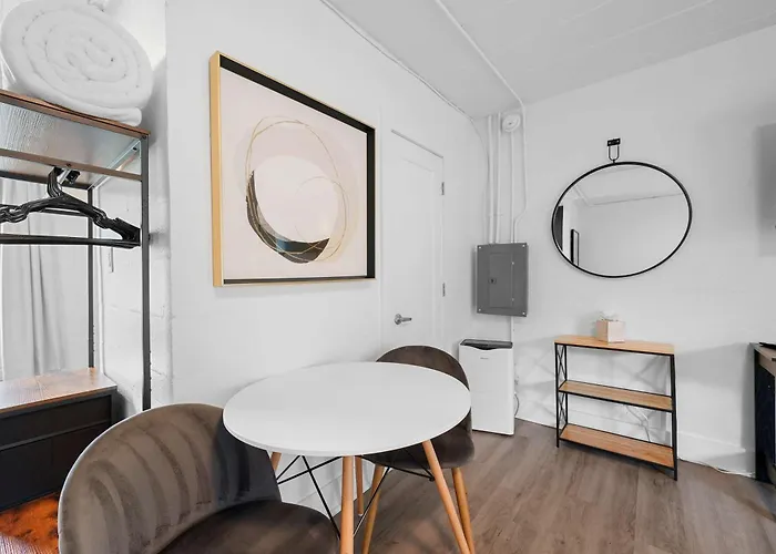 Apartamento Chic Retreat 93b