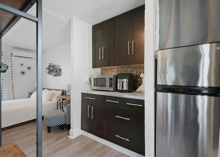 Chic Retreat 93b *